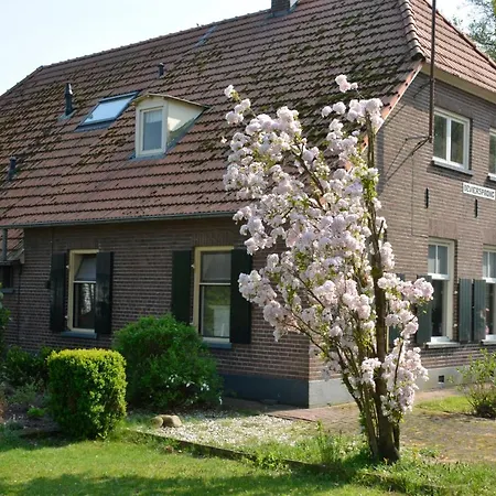 De Viersprong Bed & Breakfast 4*