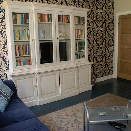 Bed & Breakfast De Viersprong 4*