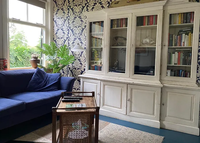 Bed & Breakfast De Viersprong 4*